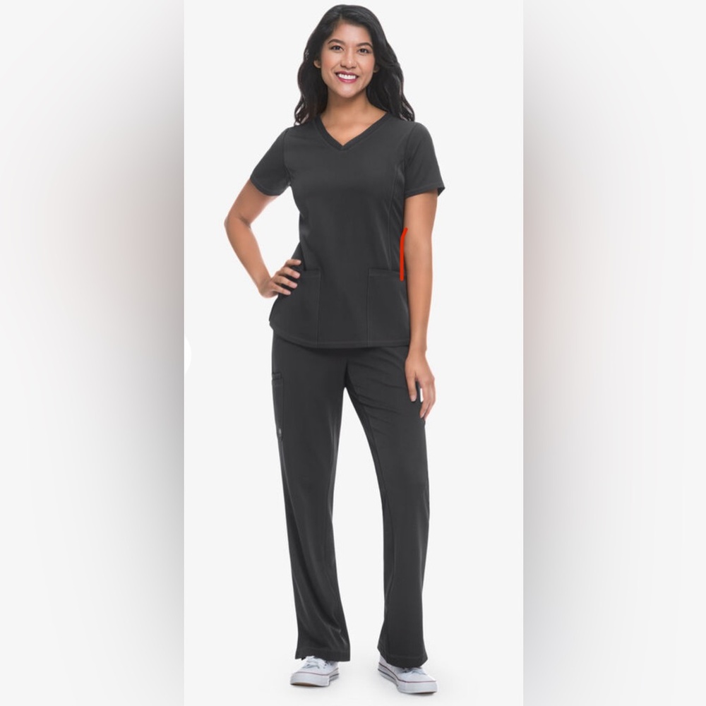 BNWT!!! Monica Scrub Top in Pewter/Size M